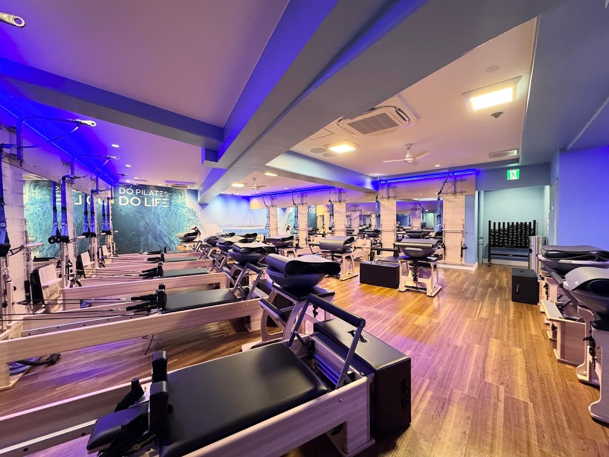 CLUB PILATES