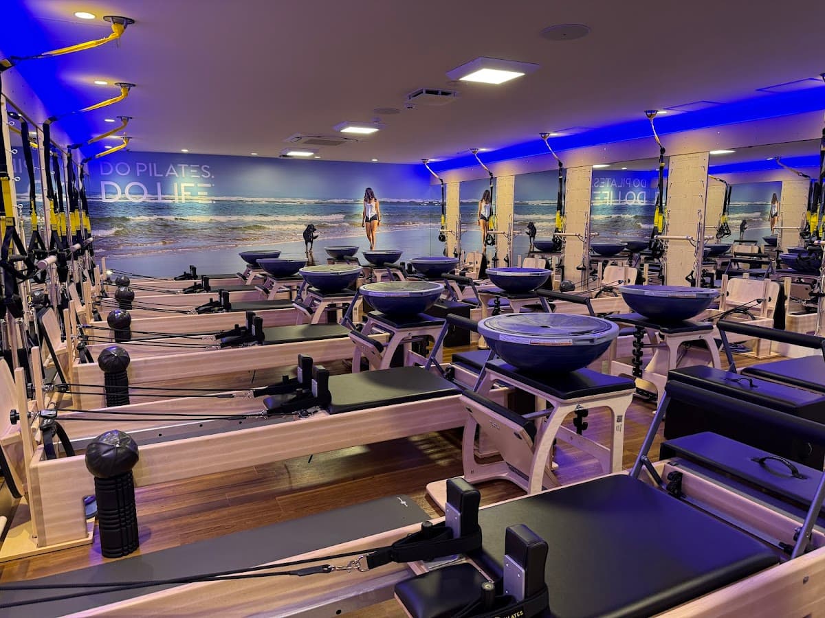 CLUB PILATES