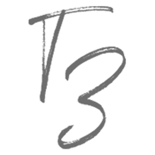 T-THREE ロゴ