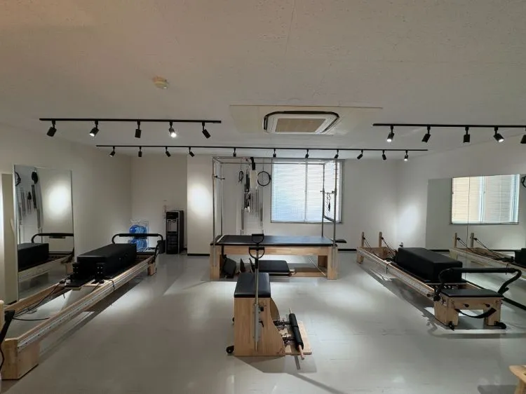 心斎橋の|初心者大歓迎のマンツーマンレッスン 店内 (ルルト 公式サイトより)