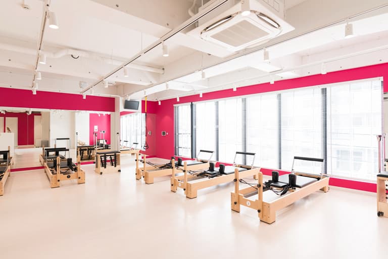 綾瀬 店内 (URBAN CLASSIC 公式サイトより)