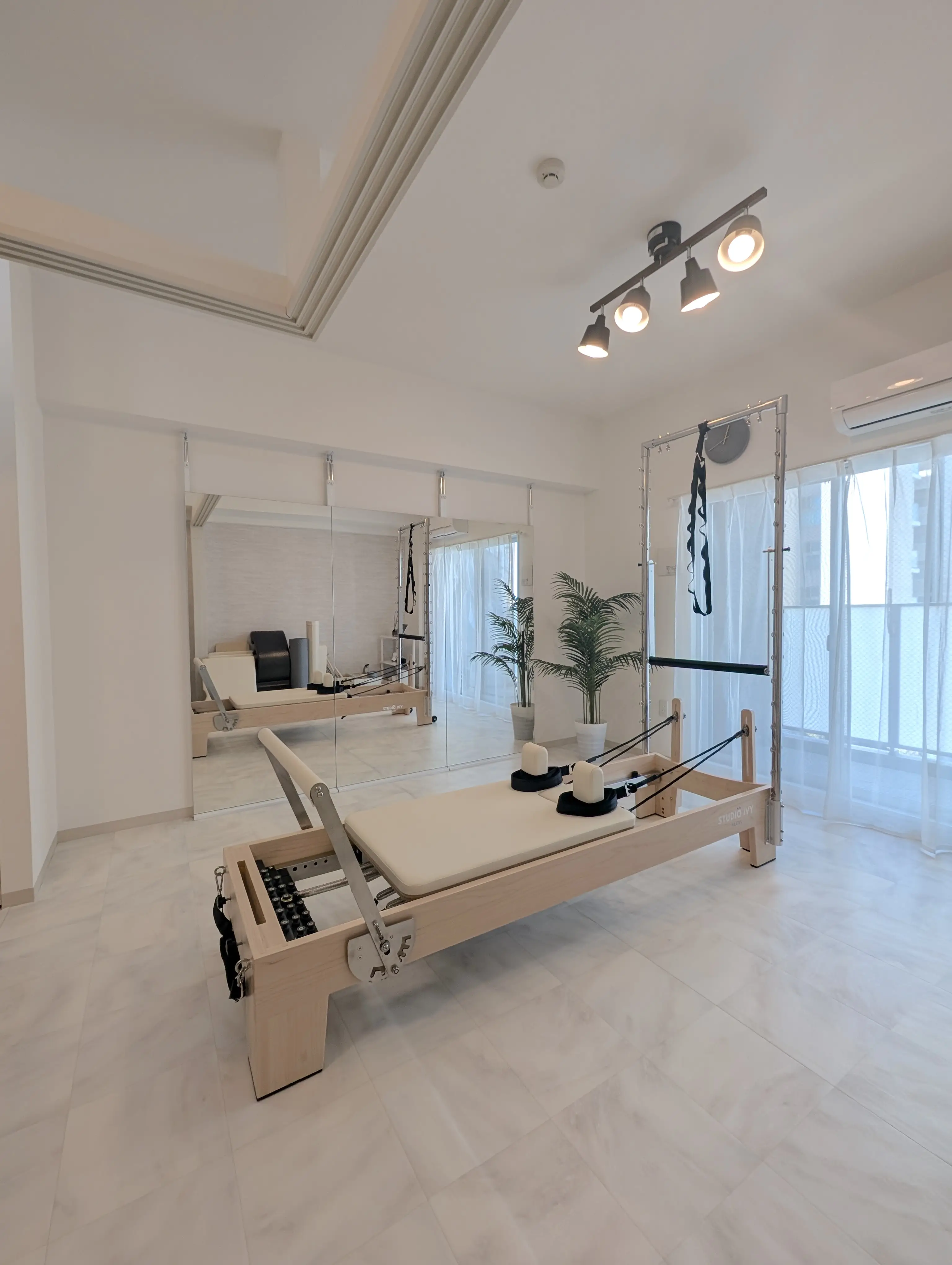 肥後橋店 (STUDIO IVY 公式サイトより)